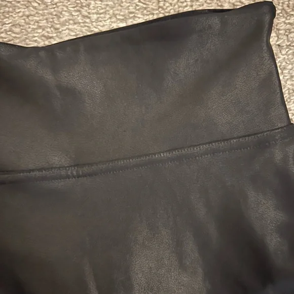 Spanx Faux Leather Leggings - Picture 4 of 5